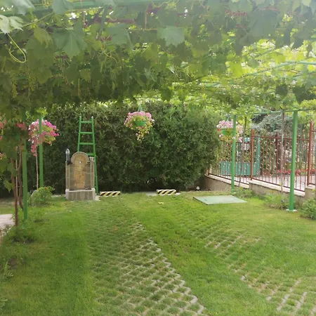 Affordable With Bbq 5 Min Drive From Lucy 3* Варна
