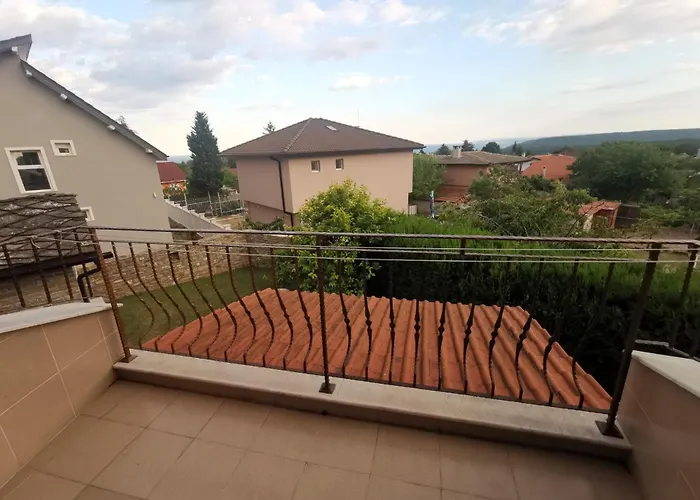 Affordable With Bbq 5 Min Drive From Lusi 3* Varna