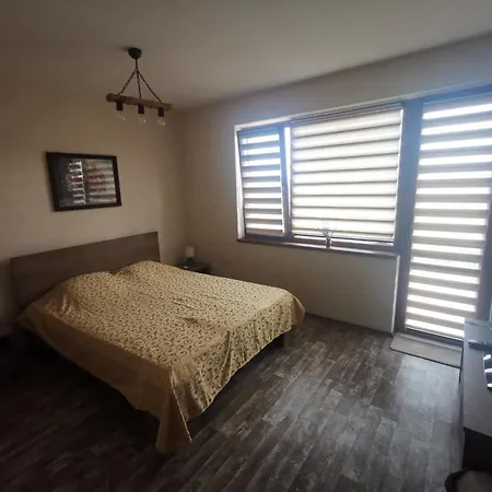 Affordable With Bbq 5 Min Drive From Lusi Panzió Várna